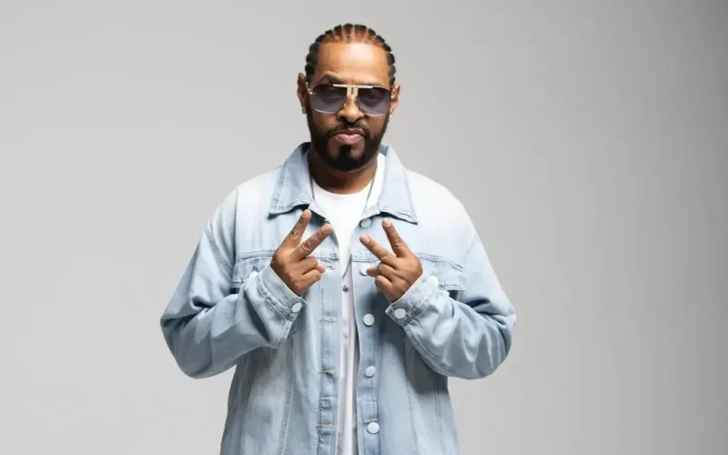 “Thaíde celebra 40 anos de RAP: “Corpo blindado, Mente Revolucionária” – um