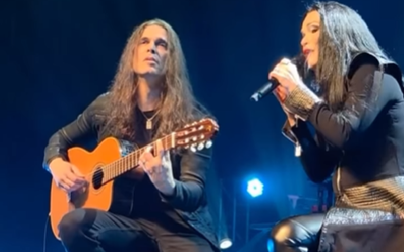 “Uma explosão de talento no palco: Tarja Turunen e Kiko Loureiro arrasam