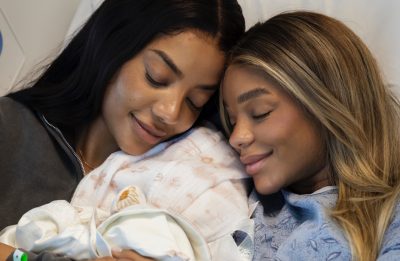“Um momento único: Ludmilla, Brunna Gonçalves e a pequena Zuri em sua