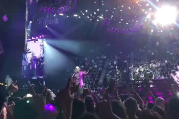 Fantasma na Multidão: Fã dribla restrição da banda e grava show da